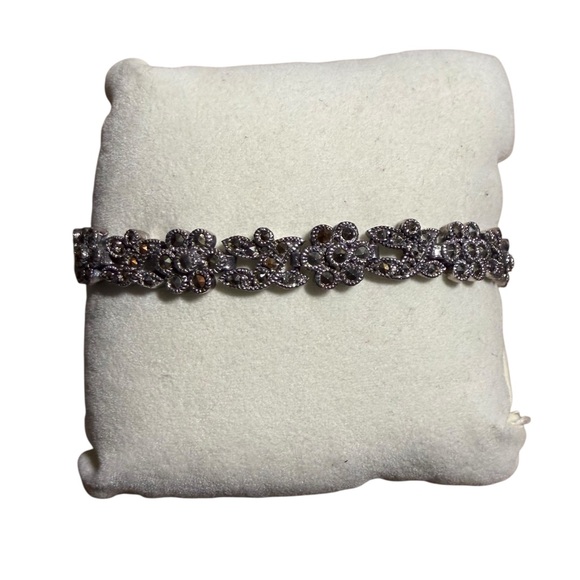 Vintage Sterling Silver Floral Marcasite 7” Bracelet - Picture 6 of 10